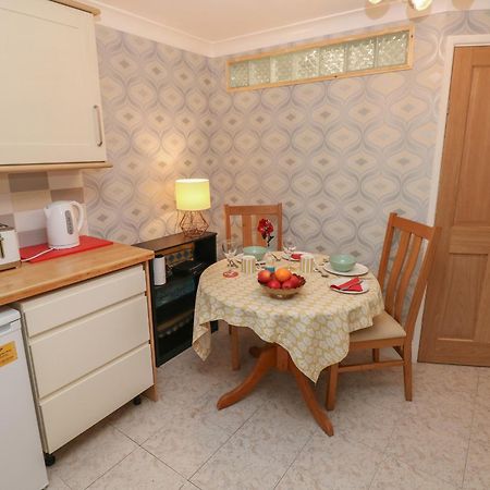 Apartamento The Laurels Flat Cardiff Exterior foto